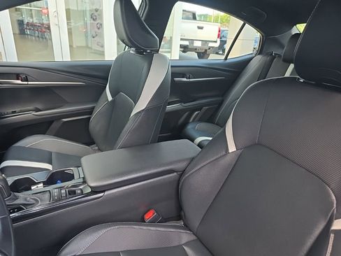Certified 2025 Toyota Camry SE FWD image 10