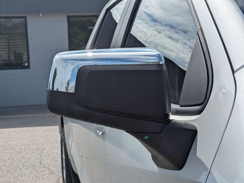 Used 2021 Chevrolet Silverado 1500 LT RWD image 12