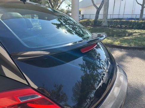 Used 2015 Volkswagen Beetle 1.8T image 7