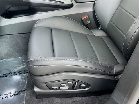 New 2026 Porsche Macan Turbo Electric image 22