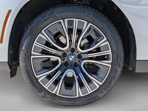 Used 2025 BMW X3 xDrive30i w/ Premium Package image 25