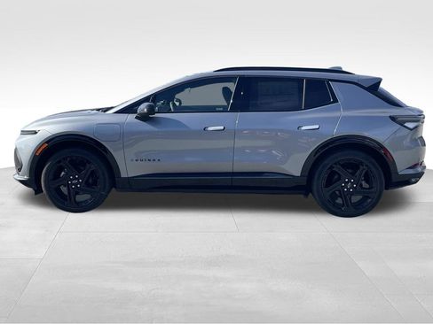 New 2026 Chevrolet Equinox EV RS image 6