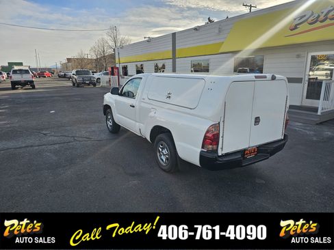 Used 2013 Toyota Tacoma 2WD Regular Cab image 2
