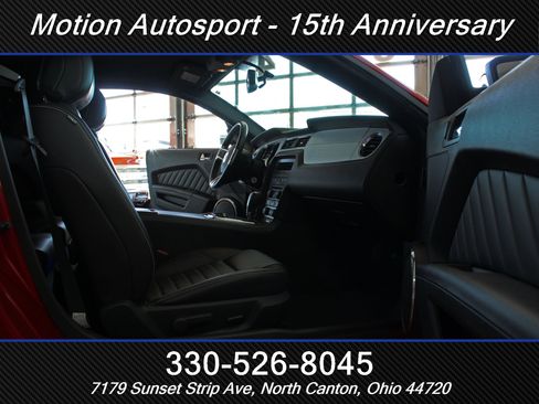 Used 2013 Ford Mustang GT Premium w/ Security Pkg RWD image 31