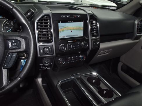 Used 2019 Ford F150 XLT w/ Equipment Group 302A Luxury AWD/4WD image 26