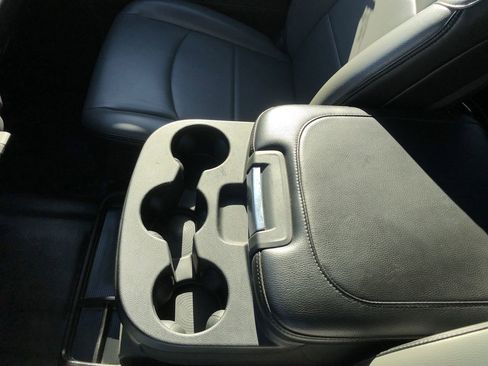 Used 2024 RAM 3500 Tradesman w/ Chrome Appearance Group image 25