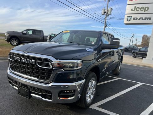 New 2026 RAM 1500 4x4 Crew Cab image 4