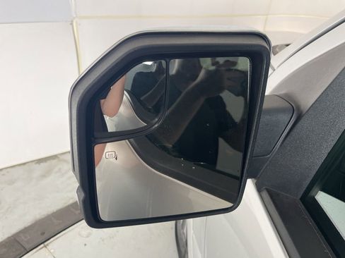 Used 2018 Ford F150 XLT w/ Equipment Group 302A Luxury AWD/4WD image 39