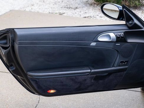 Used 2007 Porsche Cayman S RWD image 14