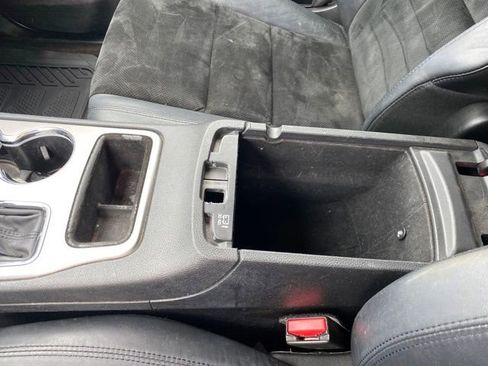 Used 2018 Jeep Grand Cherokee Altitude image 15