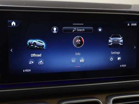 Used 2024 Mercedes-Benz GLS 580 4MATIC image 45