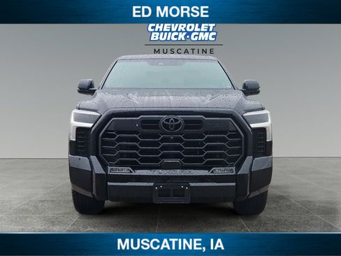 Used 2025 Toyota Tundra Limited w/ TRD Off-Road Package AWD/4WD image 8