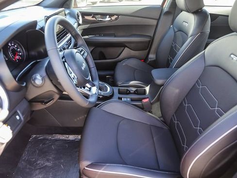 New 2024 Kia Forte GT-Line w/ GT-Line Premium Package FWD image 21
