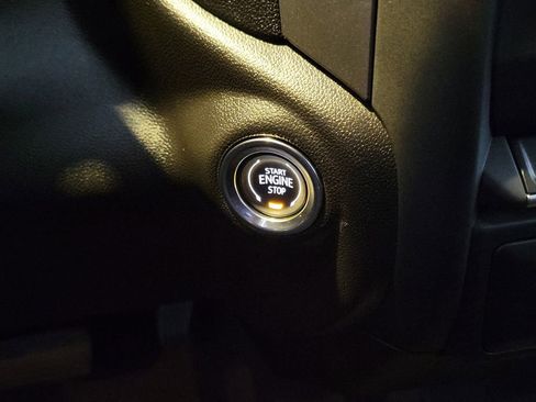 Used 2026 Chevrolet Silverado 1500 Custom image 9