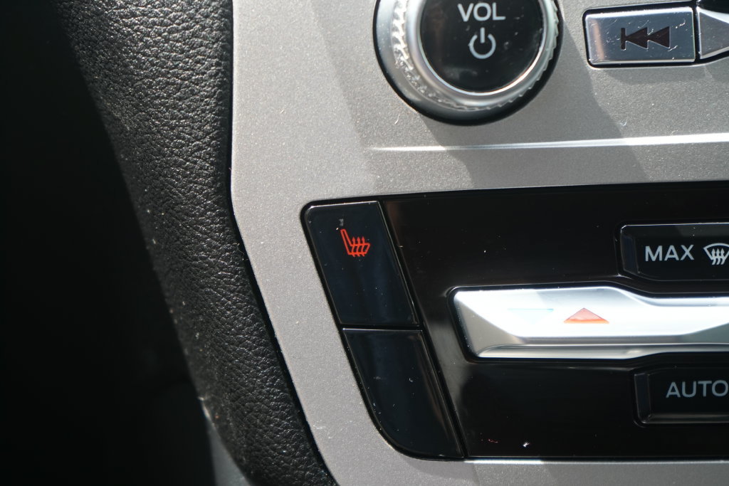 Used 2022 Ford Explorer XLT AWD/4WD image 31