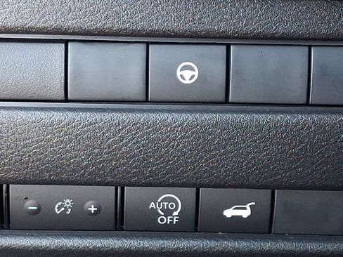 Certified 2023 Nissan Rogue SV w/ SV Premium B Package AWD/4WD image 28
