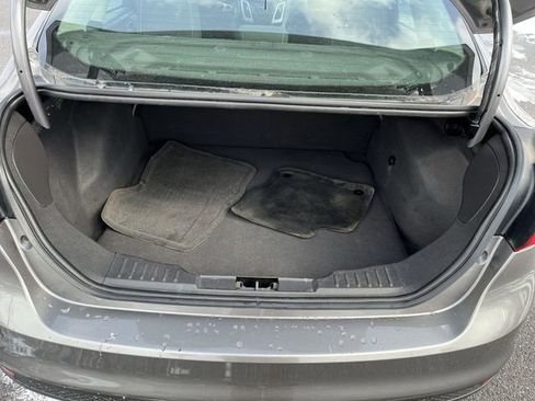 Used 2013 Ford Focus SE w/ SE Winter Pkg image 21