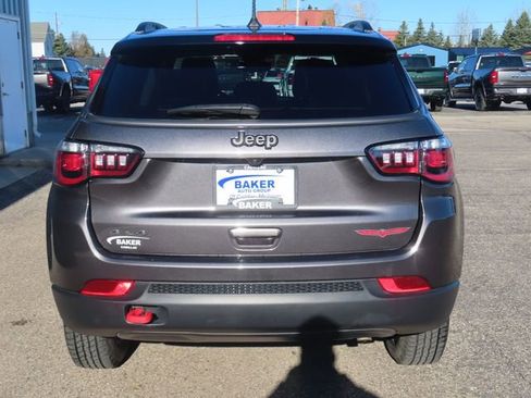 Used 2022 Jeep Compass Trailhawk AWD/4WD image 10