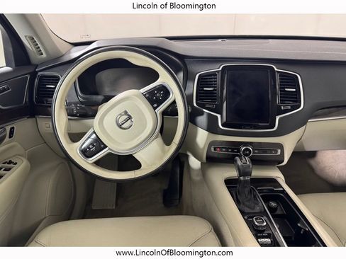 Used 2016 Volvo XC90 T6 Momentum AWD/4WD image 15