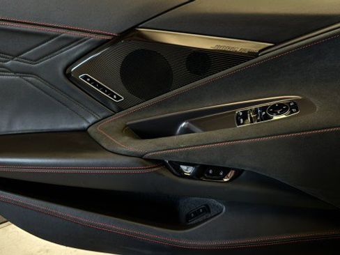 Used 2025 Chevrolet Corvette E-Ray w/ Stealth Interior Trim Package AWD/4WD image 16