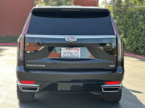 Used 2023 Cadillac Escalade ESV Premium Luxury image 5