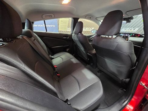 Used 2017 Toyota Prius Three FWD image 29