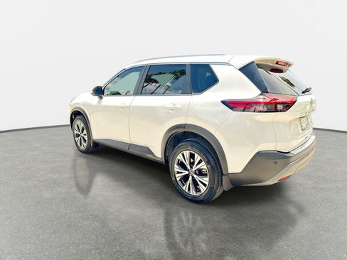Used 2023 Nissan Rogue SV w/ SV Premium B Package FWD image 6