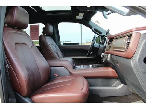Used 2022 Ford Expedition Max Limited AWD/4WD image 19