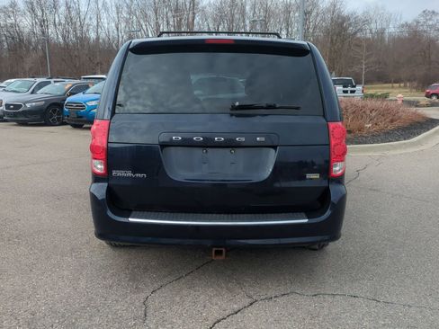 Used 2013 Dodge Grand Caravan SXT image 7