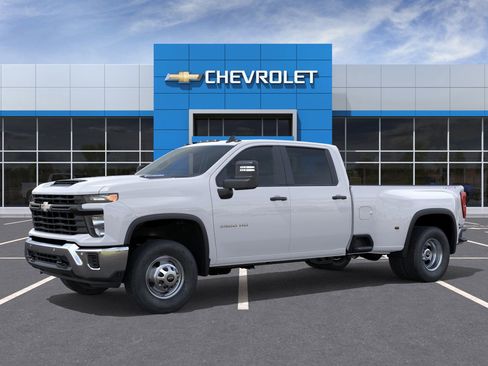 New 2026 Chevrolet Silverado 3500 W/T image 2