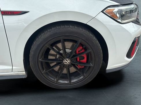 Used 2024 Volkswagen Jetta GLI 40th Anniversary Edition FWD image 9
