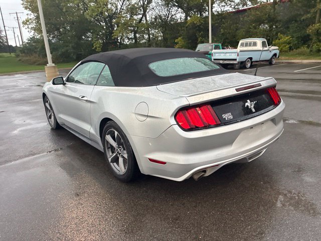 Used 2016 Ford Mustang Convertible w/ Equipment Group 051A RWD image 11