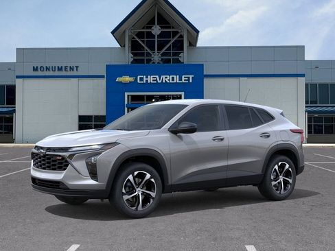 New 2026 Chevrolet Trax RS w/ Driver Confidence Package FWD image 2