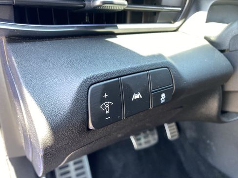 Used 2022 Hyundai Elantra N FWD image 19