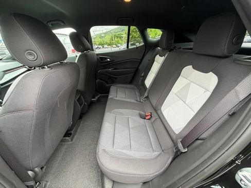 New 2026 Chevrolet Trax RS FWD image 33