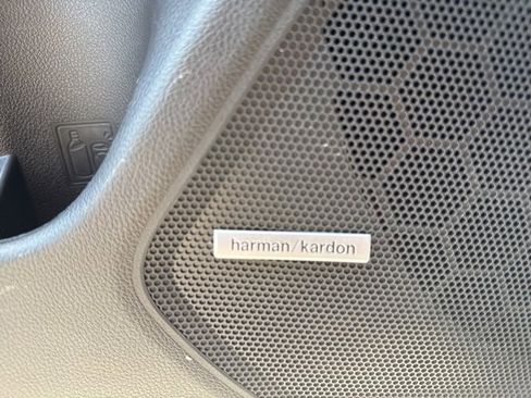 Used 2017 Subaru Outback 2.5i Limited image 23