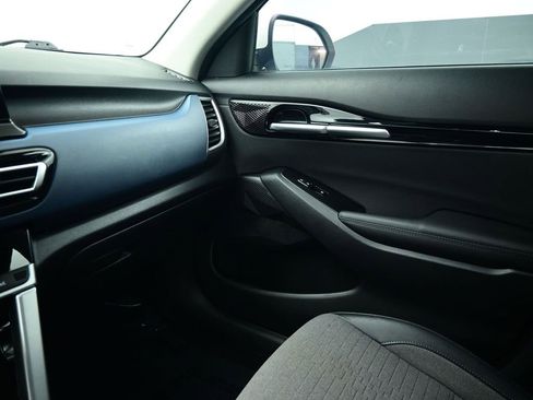 Used 2023 Kia Seltos S image 21