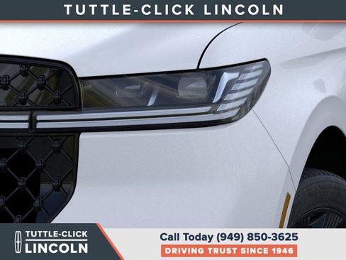 New 2026 Lincoln Navigator Reserve w/ Jet Appearance Package image 18