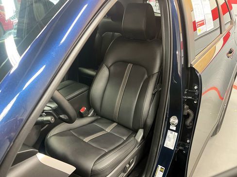 Used 2024 MAZDA CX-90 3.3 Turbo w/ Select Package AWD/4WD image 19