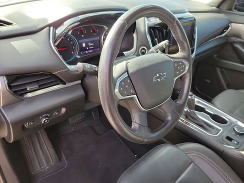 Used 2020 Chevrolet Traverse RS image 21