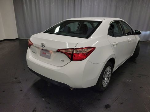 Used 2018 Toyota Corolla LE image 8