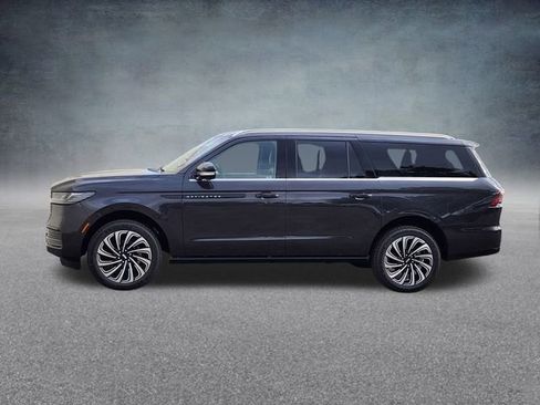 New 2025 Lincoln Navigator L Black Label image 4