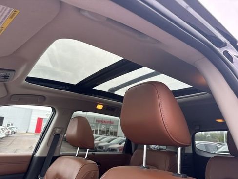 Certified 2023 Nissan Pathfinder Platinum AWD/4WD image 28