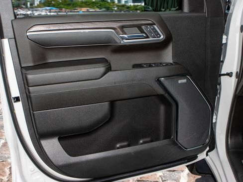 Used 2024 Chevrolet Silverado 1500 LTZ w/ LTZ Convenience Package II image 10