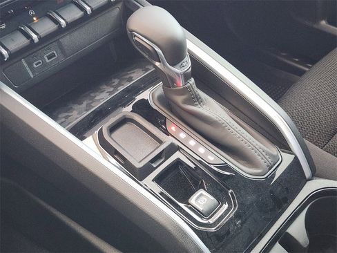 New 2026 Chevrolet Colorado LT image 16