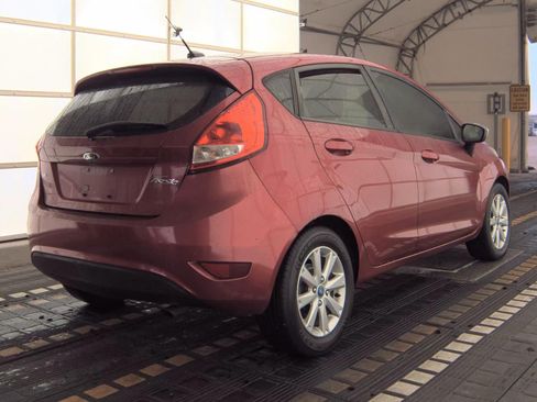Used 2011 Ford Fiesta SE w/ 203A Rapid Spec Order Code image 5