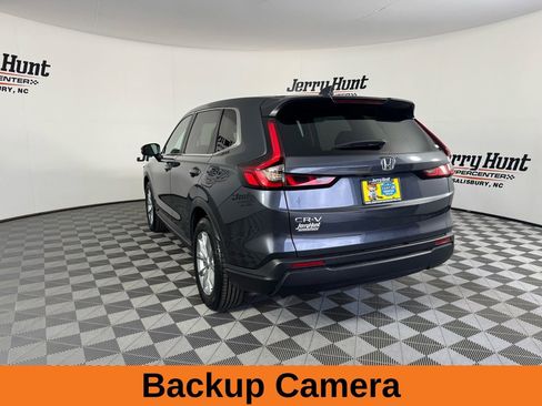 Used 2025 Honda CR-V EX image 8