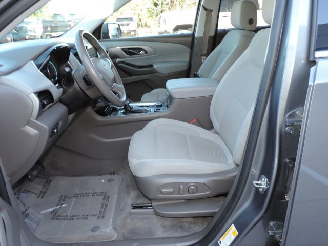 Used 2021 Chevrolet Traverse LT FWD image 19