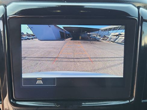 Used 2023 Chevrolet Traverse LT AWD/4WD image 22
