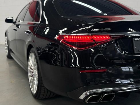 Used 2024 Mercedes-Benz S 63 AMG S w/ Carbon Fiber Exterior Package image 11